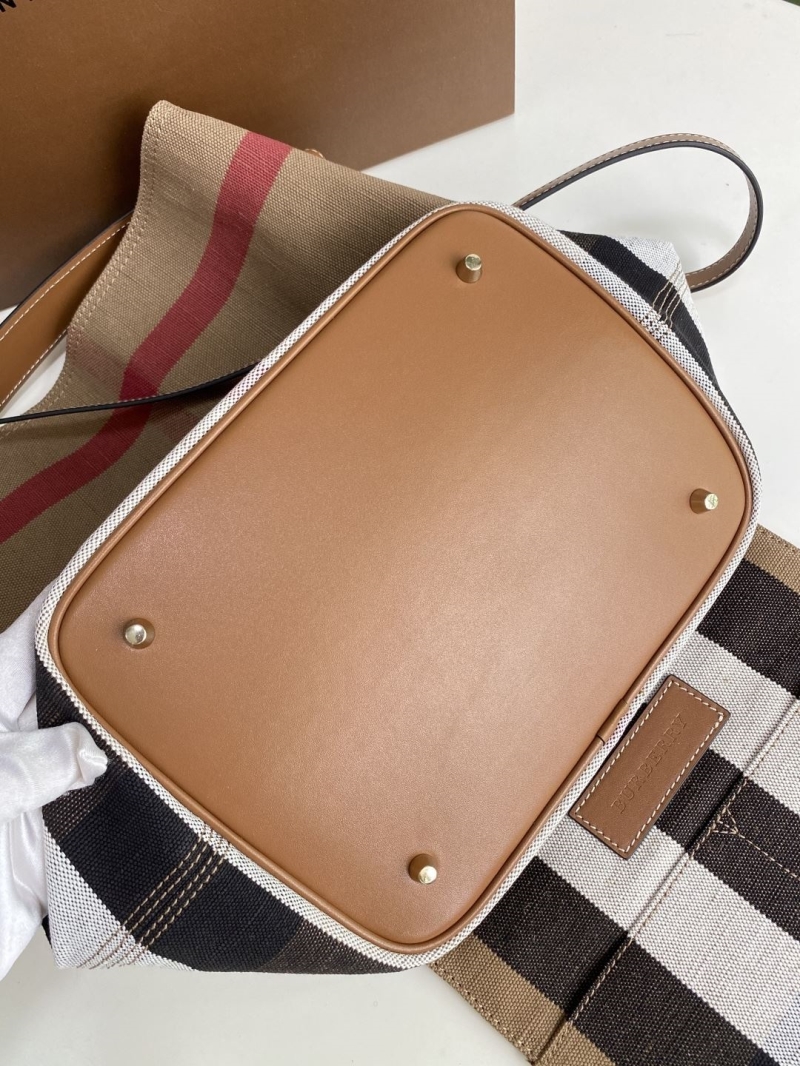 Bv*b*rry hobo bags